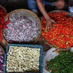 Harga Cabai Tembus Rp200 Ribu per Kg April 2026, Ibu Rumah Tangga Demo di Depan Kantor Gubernur, Ekonom: 'Ini Gagal Panen atau Main-main?'